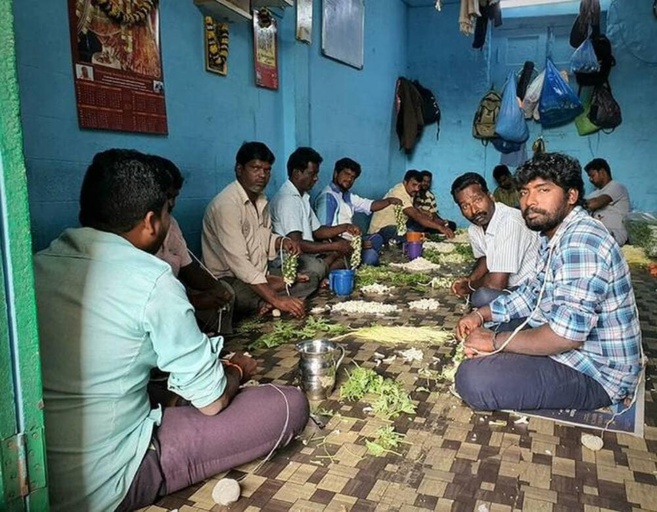 INDE : LA VIE REPREND SON COURS ALORS QUE LE VIRUS SEMBLE S'ÉVANOUIR INDE : LA VIE REPREND SON COURS ALORS QUE LE VIRUS SEMBLE S'ÉVANOUIR