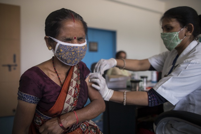 CORONAVIRUS : L'INDE OUVRE LA VACCINATION À TOUS GRATUITEMENT APRÈS UN NOMBRE RECORD ENREGISTRÉS