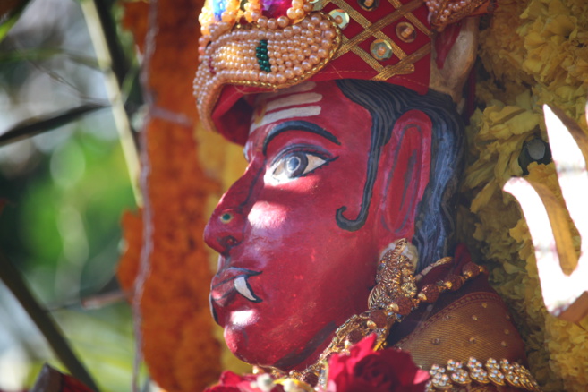 MARCHE SUR LE FEU AU TEMPLE KARLY PRIMAT 2021 À ST-DENIS MARCHE SUR LE FEU AU TEMPLE KARLY PRIMAT 2021 À ST-DENIS