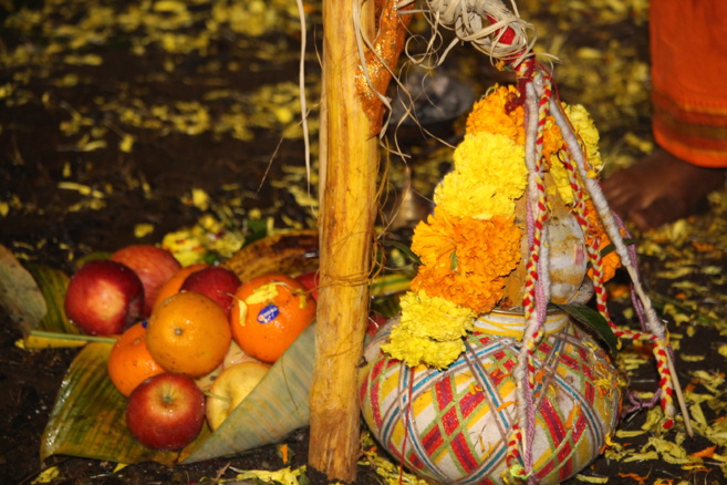MARCHE SUR LE FEU AU TEMPLE KARLY PRIMAT 2021 À ST-DENIS MARCHE SUR LE FEU AU TEMPLE KARLY PRIMAT 2021 À ST-DENIS