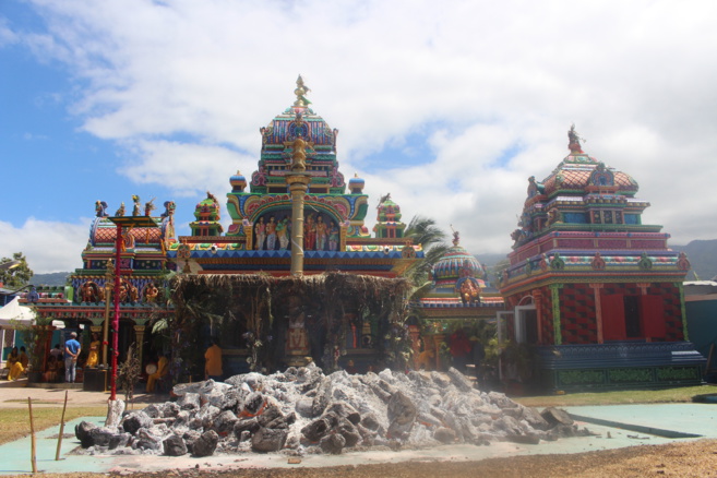 MARCHE SUR LE FEU 2021 AU TEMPLE PANDIALÉ PRIMAT MARCHE SUR LE FEU 2021 AU TEMPLE PANDIALÉ PRIMAT
