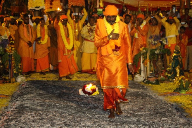 MARCHE SUR LE FEU 2021 AU TEMPLE PANDIALÉ PRIMAT