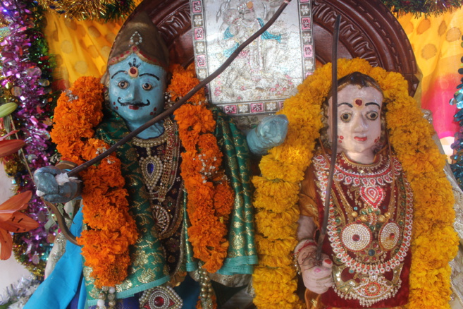 MARCHE SUR LE FEU 2022 AU TEMPLE SHRI DEVI PANDIALÉ, CASERNES ST-PIERRE 