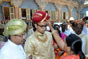 A 23 ans, Yaduveer Krishnadatta Chamaraja Wodeyar est tout juste diplômé et déjà maharadja