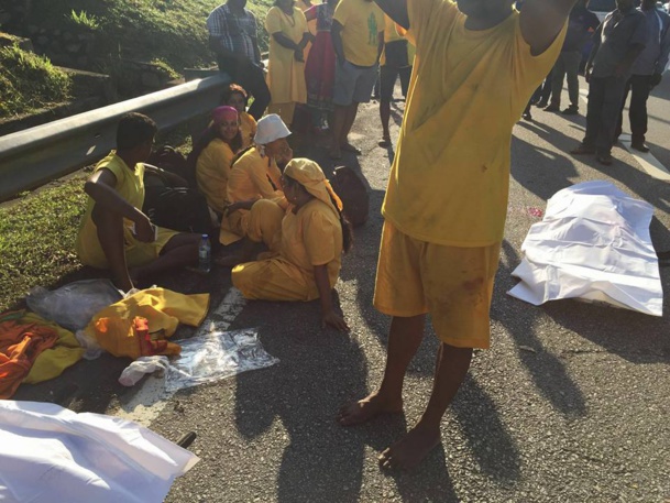 SIX PÉNITENTS DU CAVADEE HEURTÉS PAR UNE VOITURE EN MALAISIE SUCCOMBENT