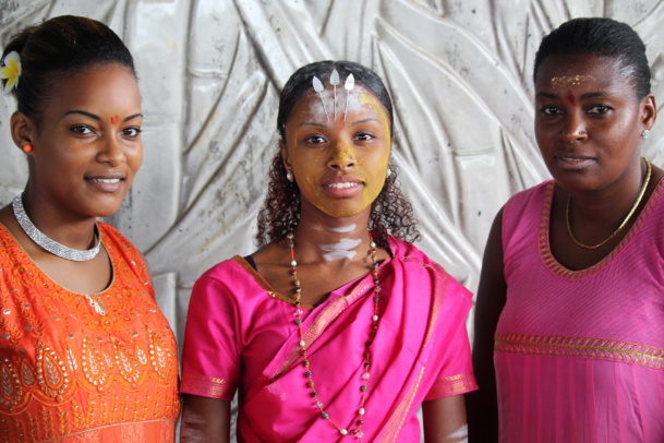 Les premières photos du Thaipusam Cavadee 2016 à Saint-Louis (Réunion)