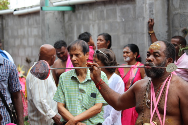 Les premières photos du Thaipusam Cavadee 2016 à Saint-Louis (Réunion)