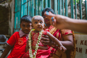 LES RITES DE NAISSANCE OU "BAPTÊME HINDOU"