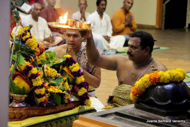 DÉBUT DE LA MÂHA SHIVARATRI À L'ASHRAM DU PORT