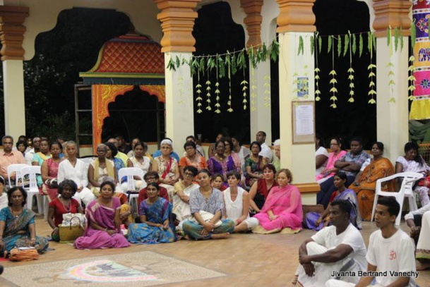 MAHA SHIVARATRI 2016 À L'ASHRAM DU PORT