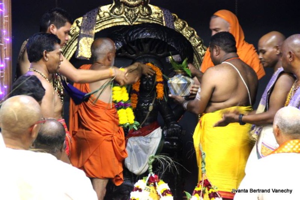 MAHA SHIVARATRI 2016 À L'ASHRAM DU PORT