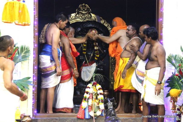 MAHA SHIVARATRI 2016 À L'ASHRAM DU PORT