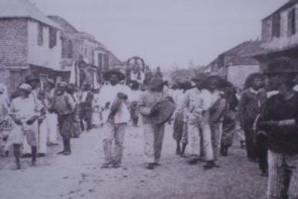 L’HISTOIRE D’UN COMBAT POUR UN JOUR FÉRIÉ