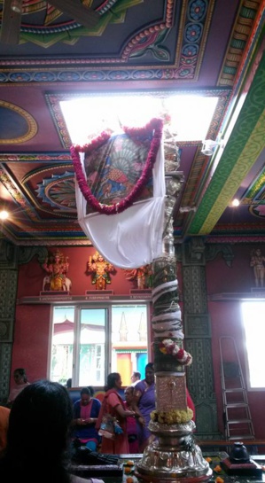 LE DÉBUT DU SITTIRAÏ CAVADEE 2016 AU TEMPLE NARASSINGUA PEROUMAL DE SAINT-PIERRE