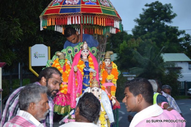 1ER OUTCHVAM DU SITTIRAÏ CAVADEE AU TEMPLE PAJANY MALEI DE RAVINE-CREUSE 