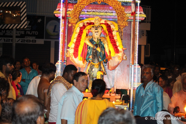 3ÈME OUTCHVAM SITTIRAÏ CAVADEE 2016 TEMPLE NARASSINGUA PEROUMAL