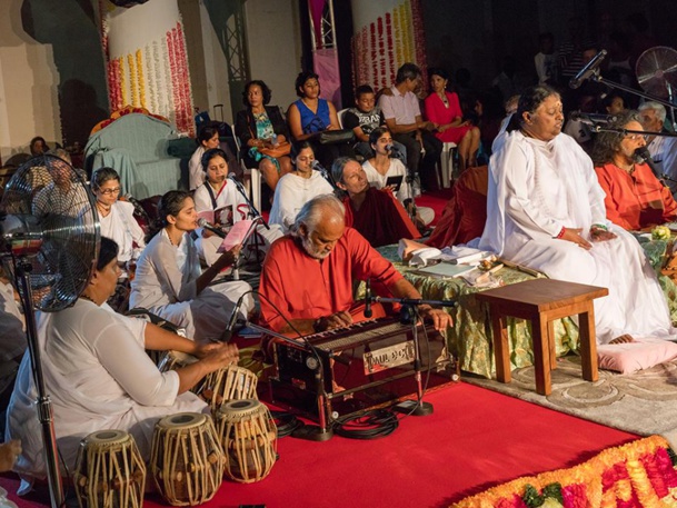 AMMA AU JARDIN DE L'ÉTAT À SAINT-DENIS 