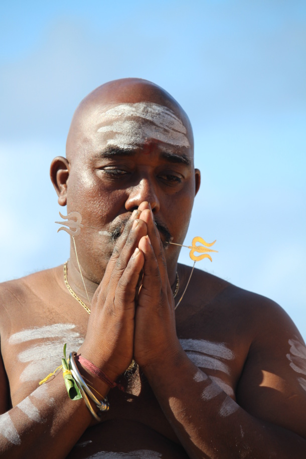 FÊTE MARIAMMAN 2016 AU KÔVIL SANGUILI KAROUPPA SWAMY (A.C.K.S.K.S) DE BOIS D'OLIVE