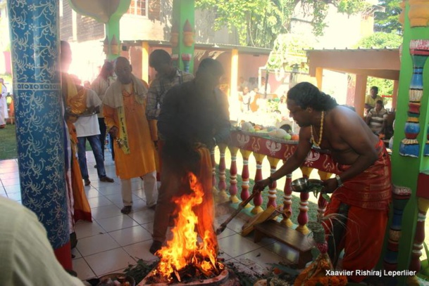 FÊTE MARIAMMAN 2016 À LA CHAPELLE MARMAILLE LE GOL DE SAINT-LOUIS