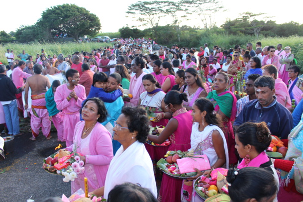 VAIKASI VISAKAM 2016 AU TEMPLE SIVA SOUPRAMANIEN DE SAINT-BENOIT 
