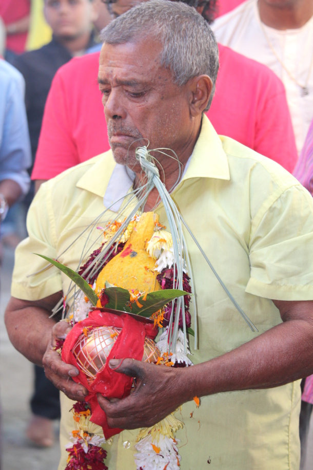 FÊTE KÂLI 2016 AU TEMPLE DU CHAUDRON À SAINT-DENIS