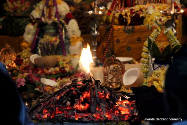 MARIAGE 'BONDIEU' 2016 AU TEMPLE MARYEN PEROUMAL