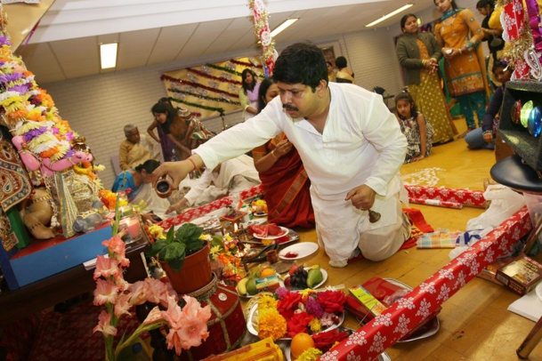 COMMENT FAIRE UNE PÛJA ? COMMENT FAIRE UNE PÛJA ?