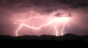 La foudre fait près de cent morts en Inde La foudre fait près de cent morts en Inde