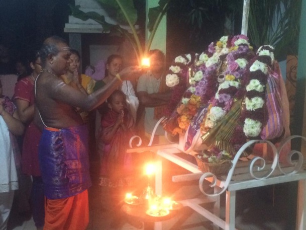 DÉBUT DU CAVADEE AU TEMPLE BALA MURUGA DE BASSE-TERRE