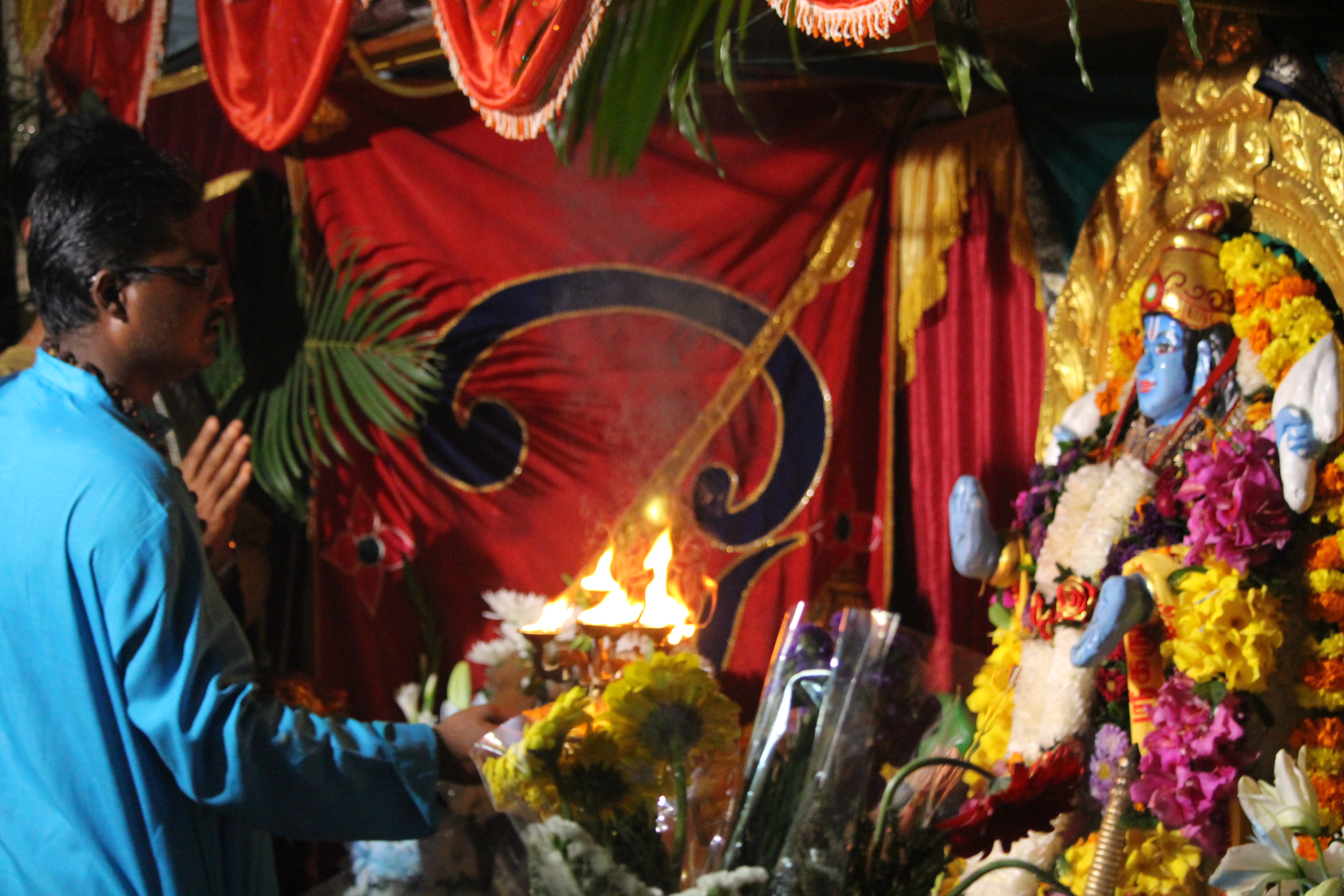 FÊTE PEROUMAL AU TEMPLE PANDIALÉ PRIMAT DE SAINT-DENIS 