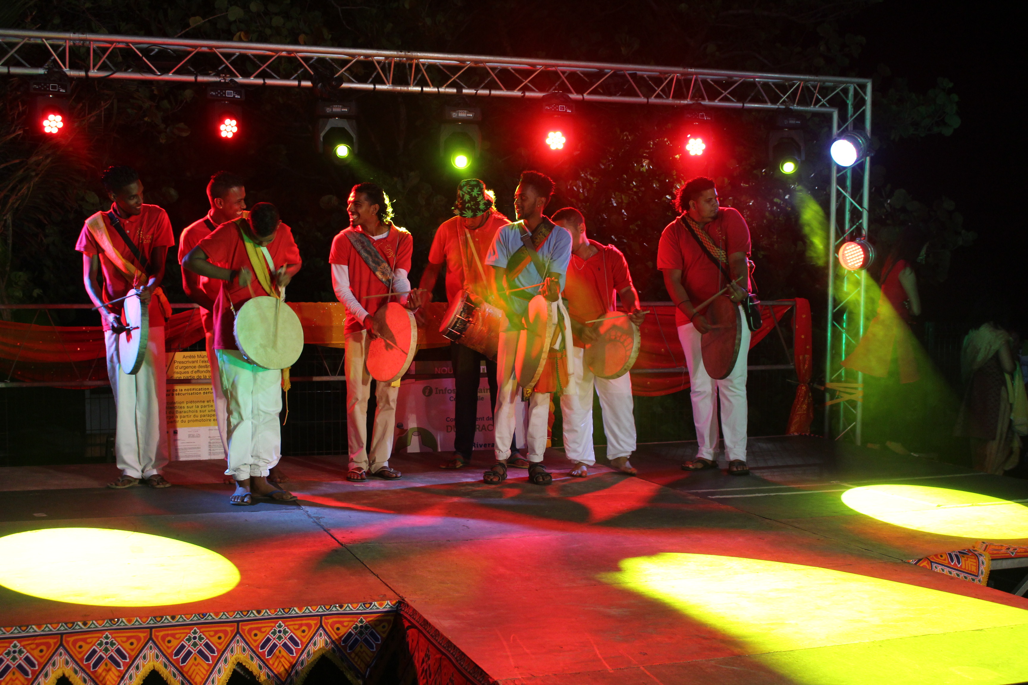 DIPAVALI 2016 À SAINT-DENIS  DIPAVALI 2016 À SAINT-DENIS