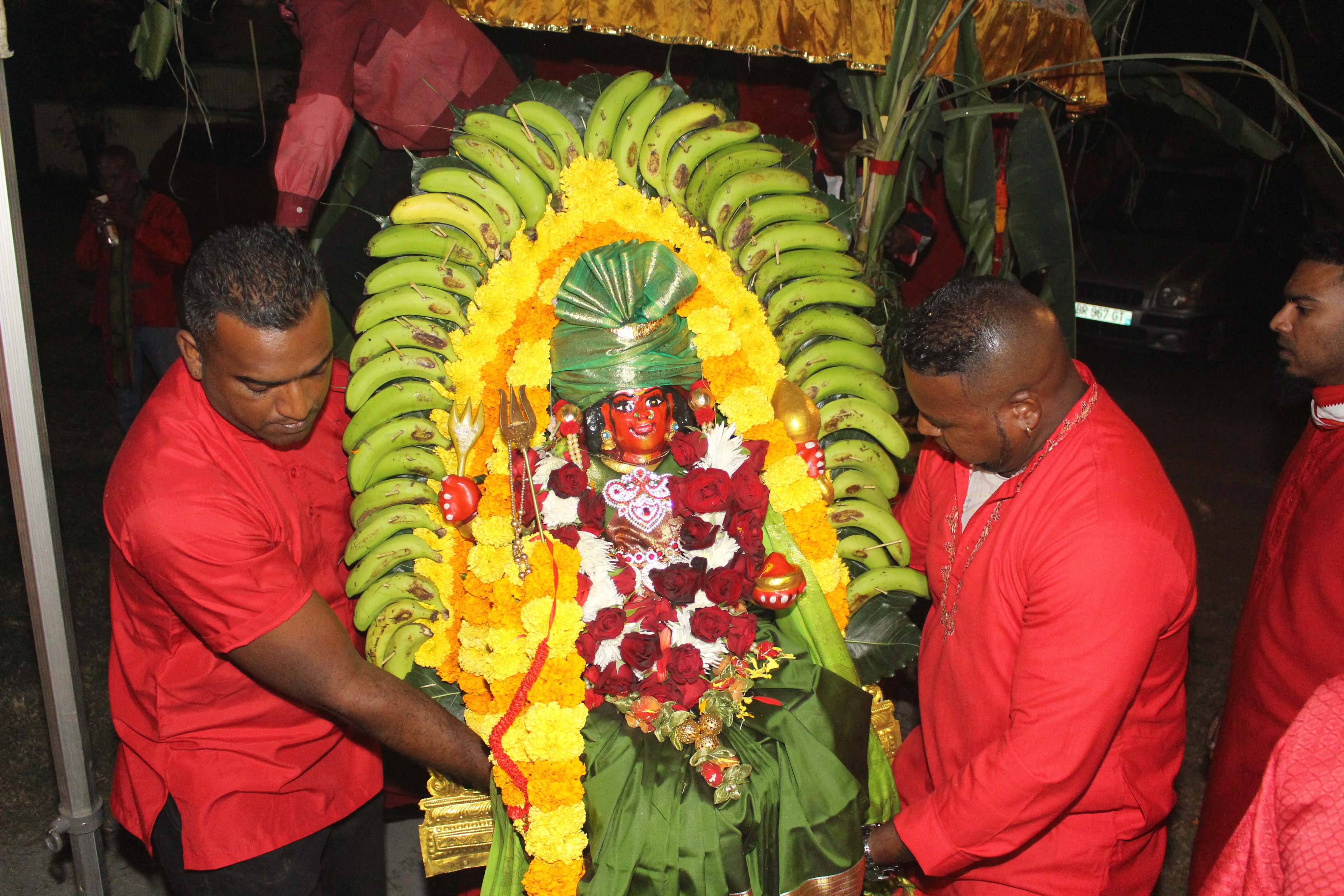 FÊTE KÂLI 2017 AU TEMPLE PANDIALE PRIMAT DE ST-DENIS FÊTE KÂLI 2017 AU TEMPLE PANDIALE PRIMAT DE ST-DENIS