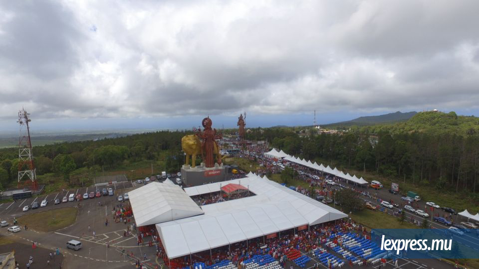 Grand-Bassin: la déesse Durga dans toute sa splendeur