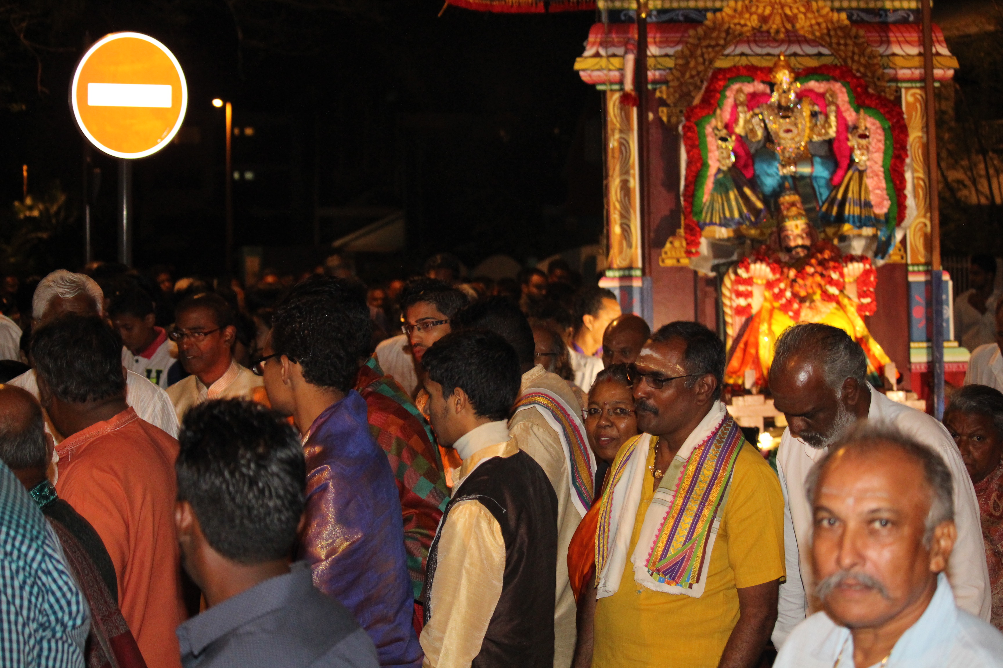 3ÈME FÊTE GÔVINDEN AU TEMPLE NARASSINGUA PEROUMAL À SAINT-PIERRE