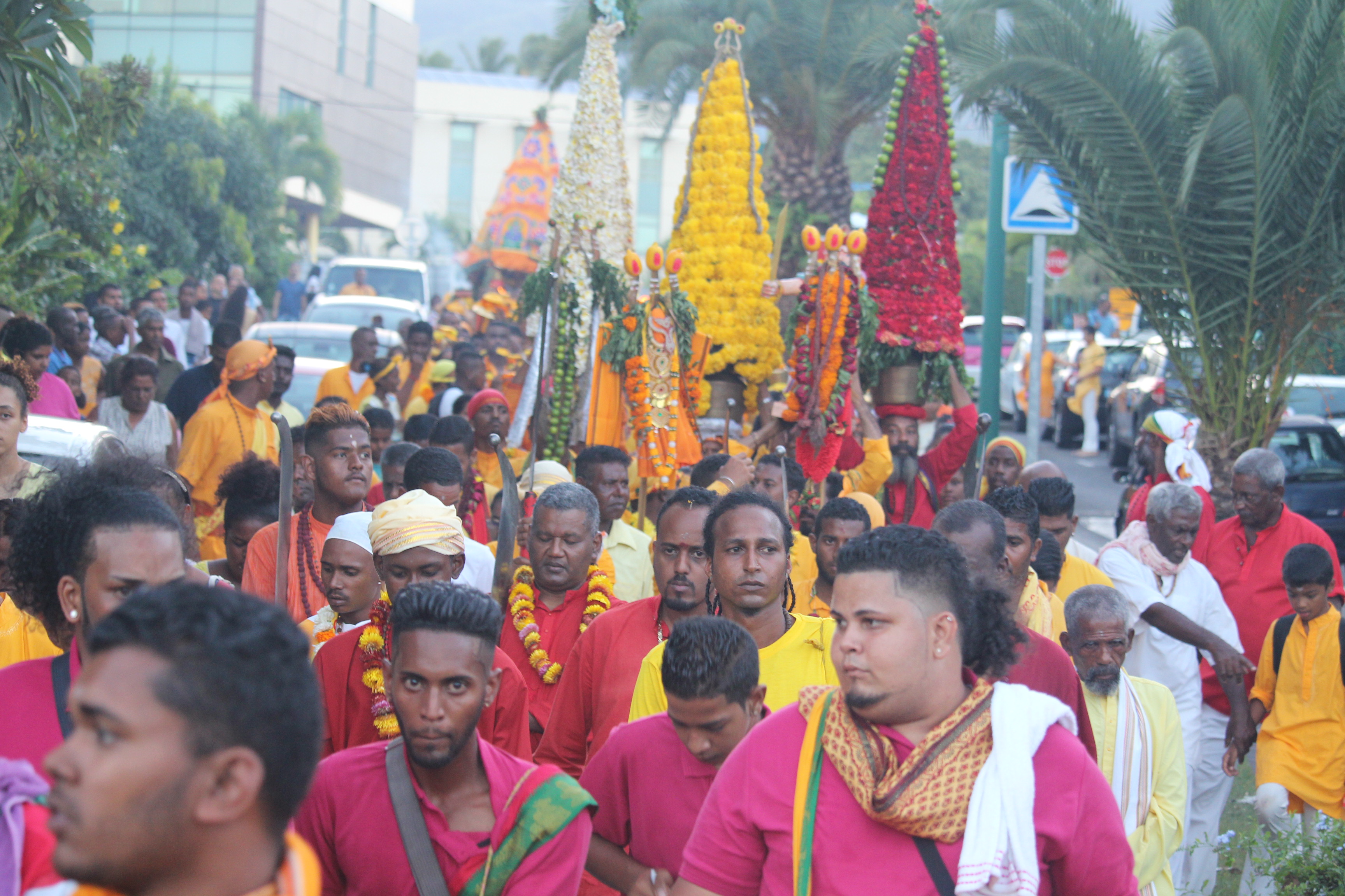 MARCHE SUR LE FEU AU TEMPLE PANDIALE PRIMAT 2017