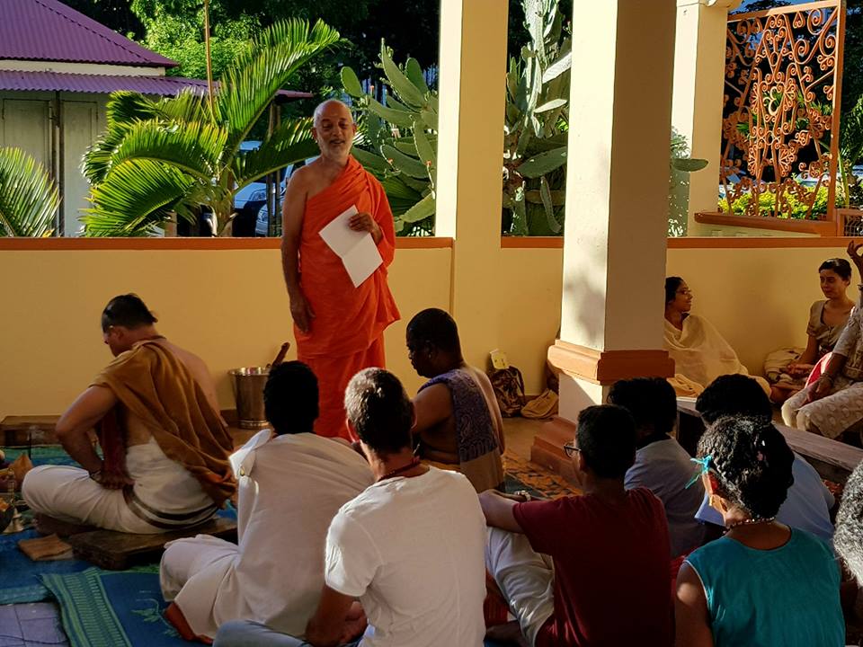 LE PONGAL CÉLÉBRÉE  À L'ASHRAM DU PORT 