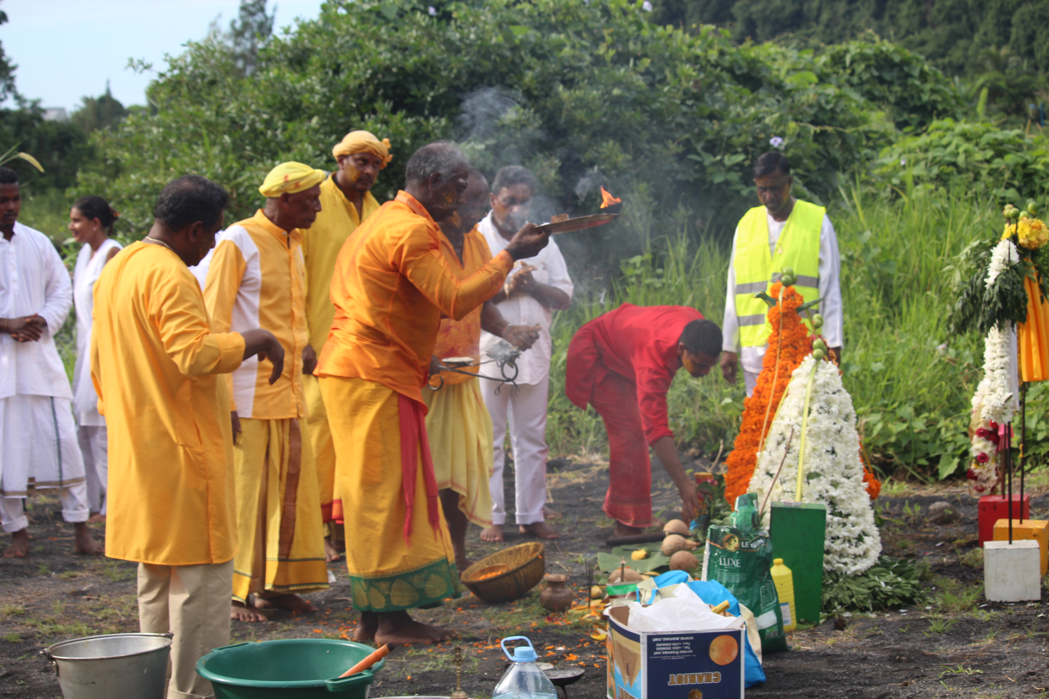 MARCHE SUR LE FEU AU TEMPLE GILLOT 2018