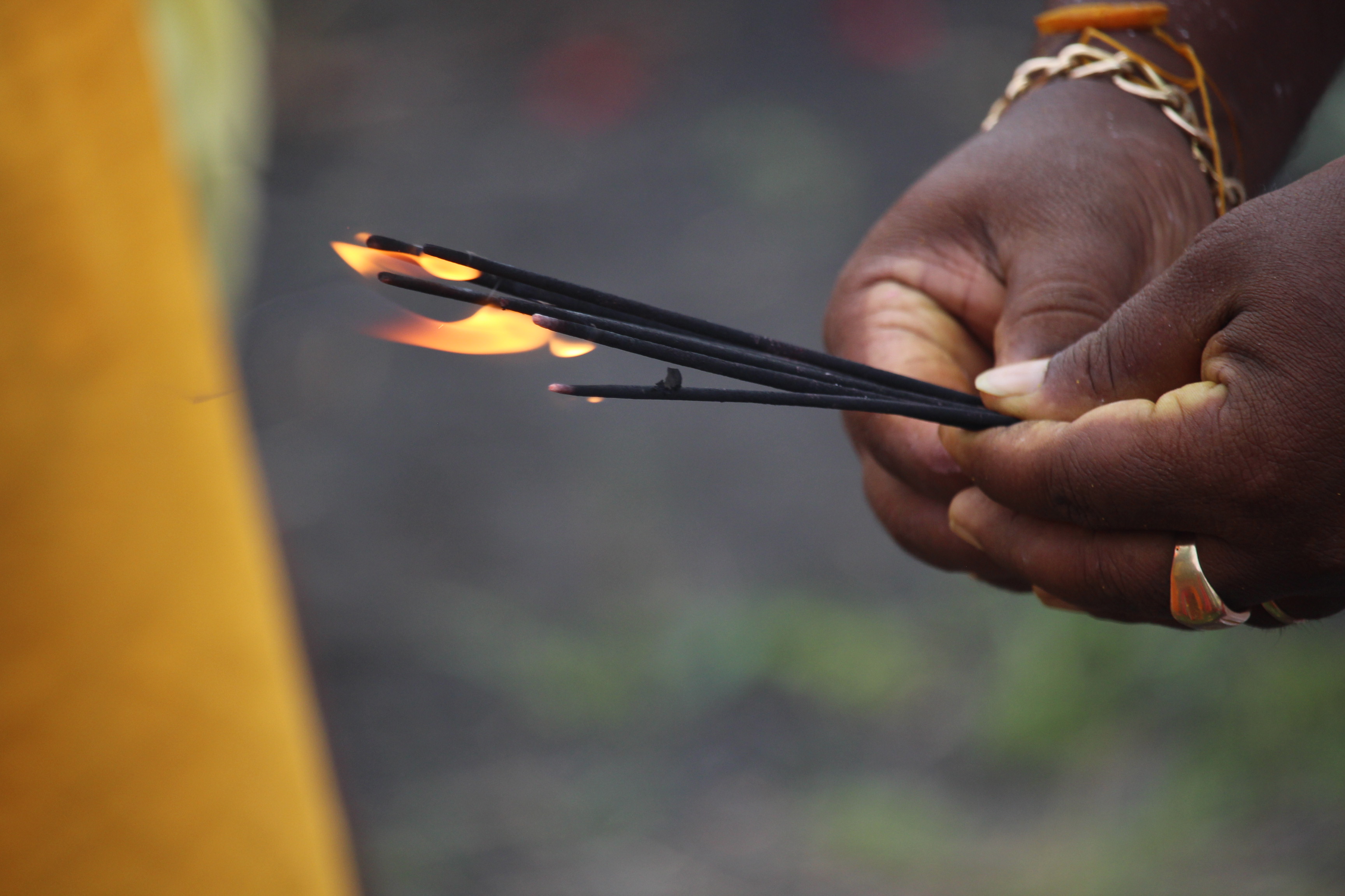 MARCHE SUR LE FEU AU TEMPLE GILLOT 2018