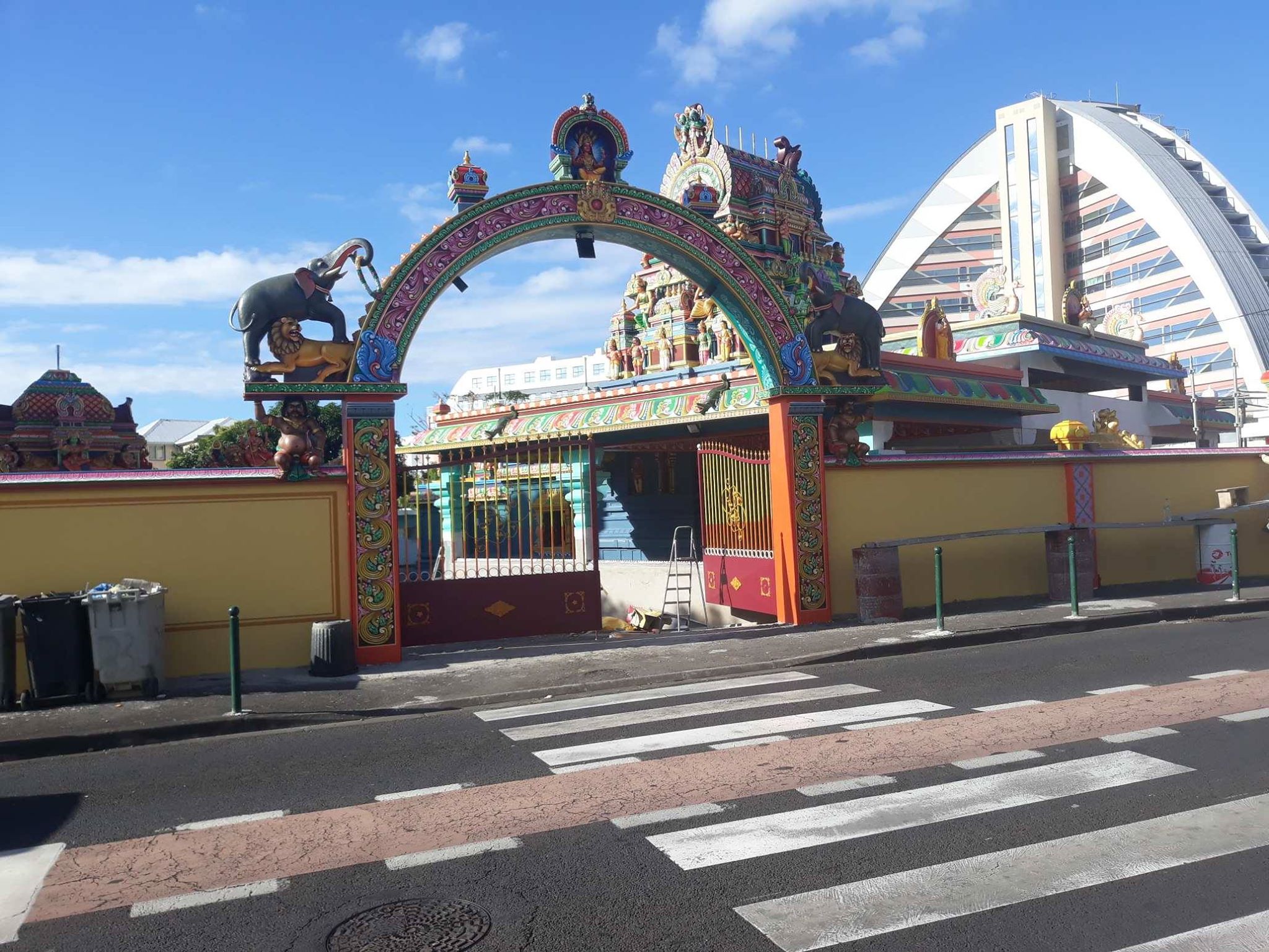 LE TEMPLE DU CHAUDRON À ST-DENIS : LES RÉNOVATIONS PRESQUE TERMINÉES  