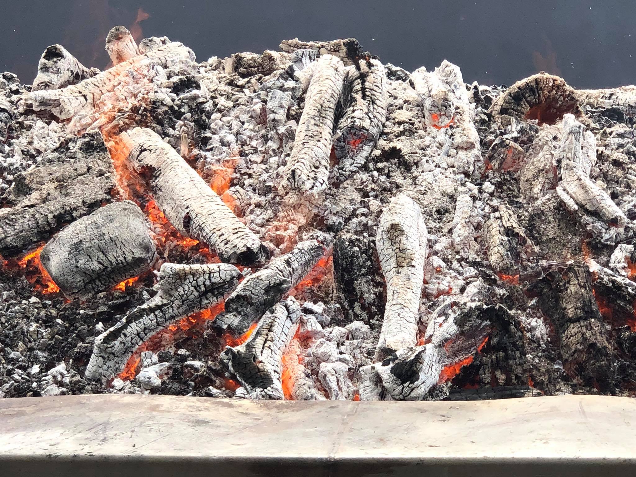 MARCHE SUR LE FEU 2018 AU TEMPLE VILLÈLE À SAINT-PAUL