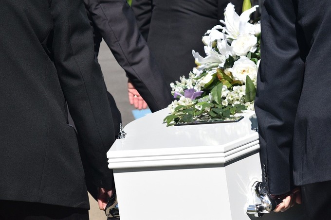 INDE : ON LE CROYAIT MORT, IL SE RÉVEILLE DANS UN CERCUEIL RÉFRIGÉRÉ