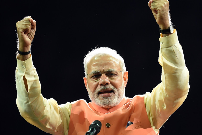 CORONAVIRUS EN INDE : LE PREMIER MINISTRE MODI PROMEUT LE YOGA CONTRE LA COVID-19