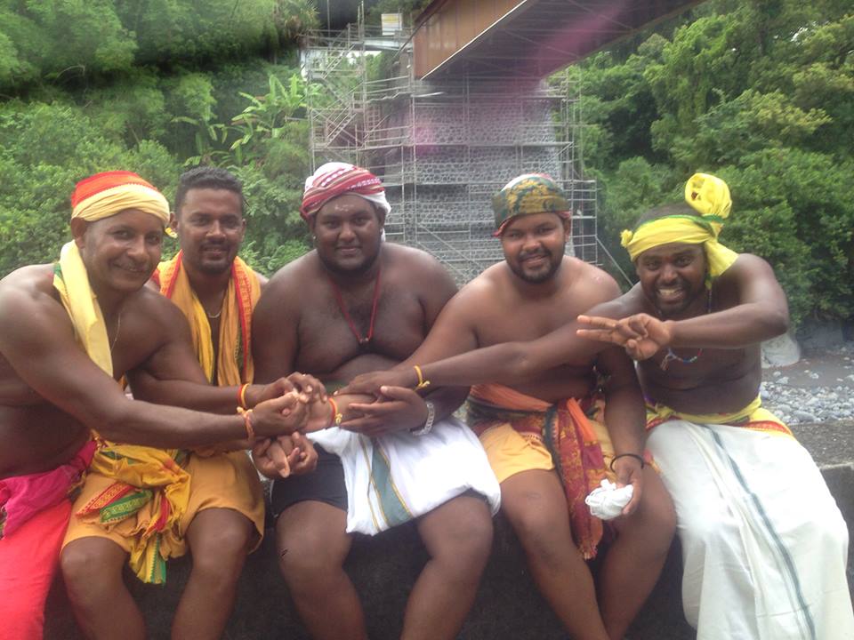 UN TOUR DE L'ÎLE EN CAVADEE RÉUSSI 
