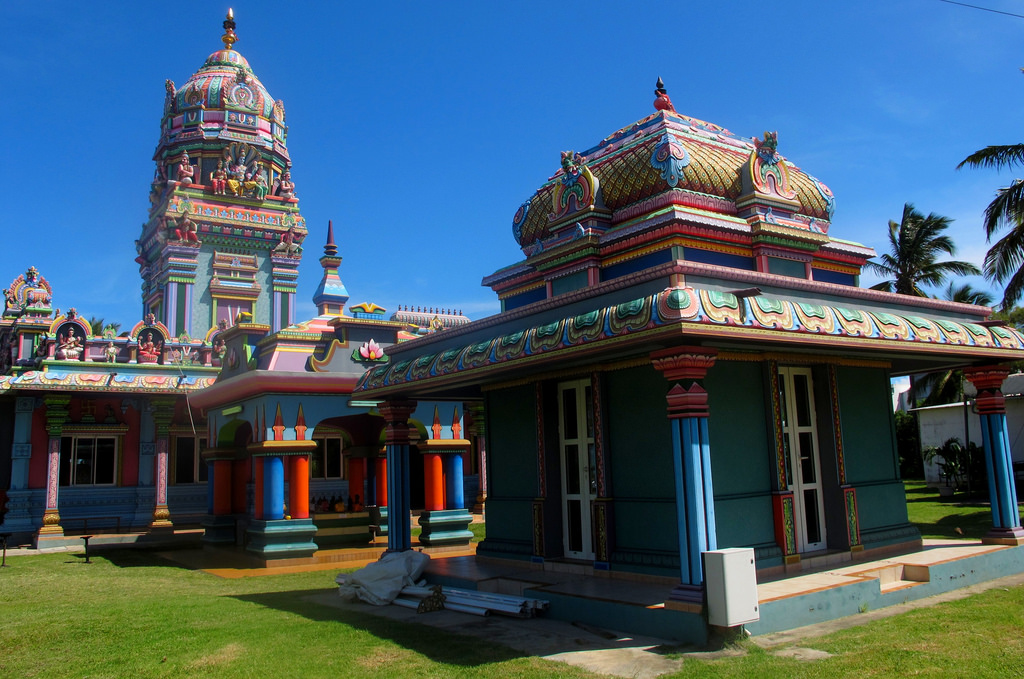 TEMPLE NARASSINGUA PEROUMAL DE SAINT-PIERRE