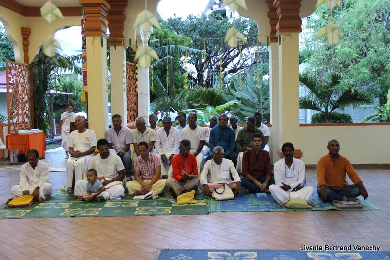 DÉBUT DE LA MÂHA SHIVARATRI À L'ASHRAM DU PORT