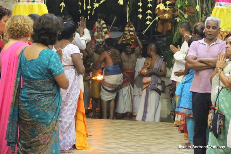 MAHA SHIVARATRI 2016 À L'ASHRAM DU PORT