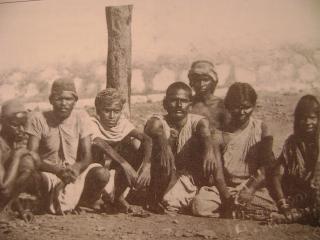 LE CALVAIRE DES ENGAGES INDIENS A LA REUNION