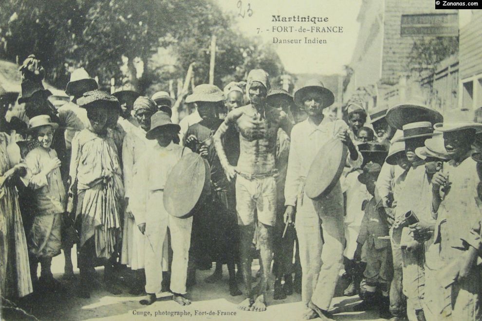 LE CALVAIRE DES ENGAGES INDIENS A LA REUNION