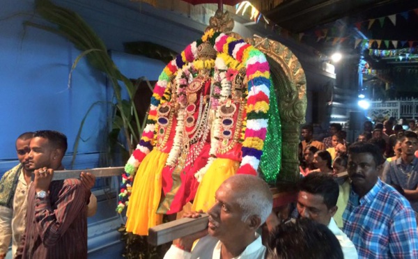 TEMPLE CHOKALINGAM MINATCHY AMEN À SAINT-GILLES LES HAUTS 