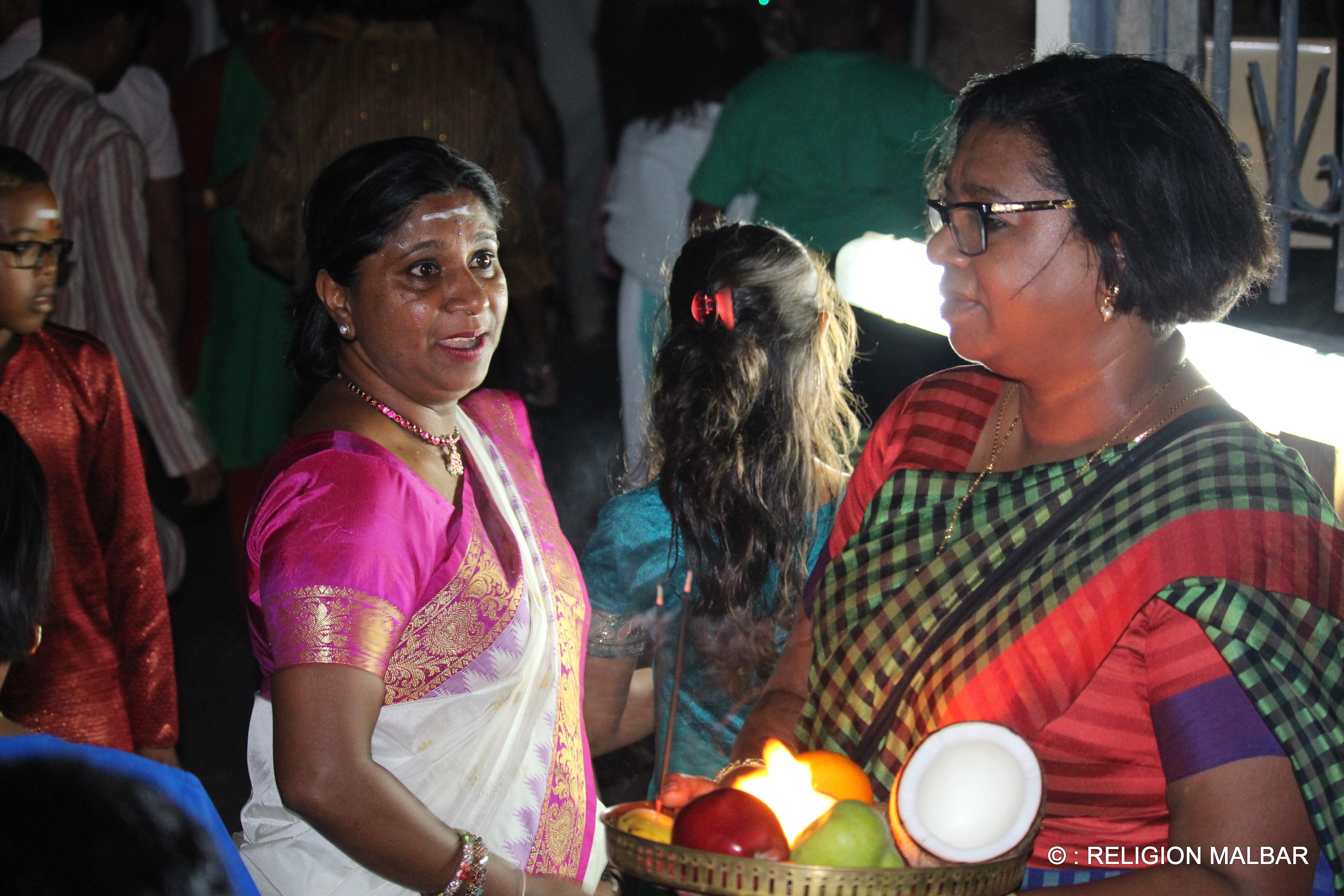 3ÈME OUTCHVAM SITTIRAÏ CAVADEE 2016 TEMPLE NARASSINGUA PEROUMAL